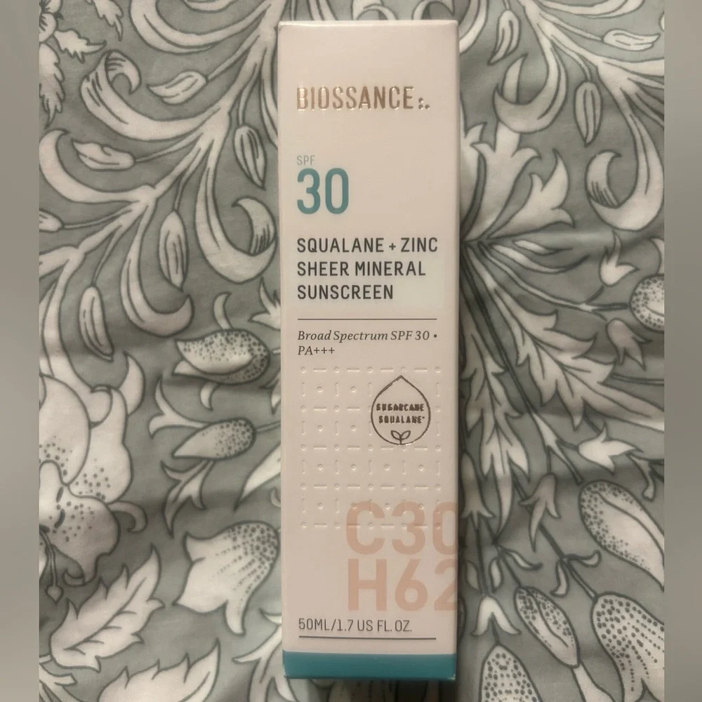 Biossance Squalane + Zinc Sheer Mineral Sunscreen - Picture 3 of 6